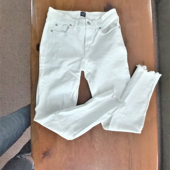 Raw Edge Gap True Skinny bright white Sz 25 jeans - Picture 1 of 3